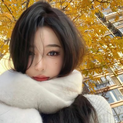 衣橱里的她1